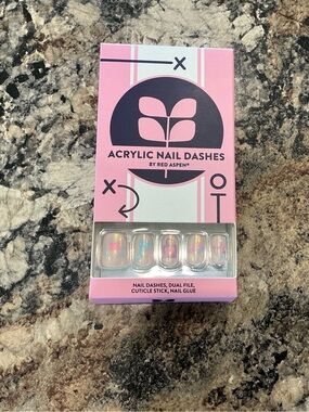 Short Squoval Press On Nails